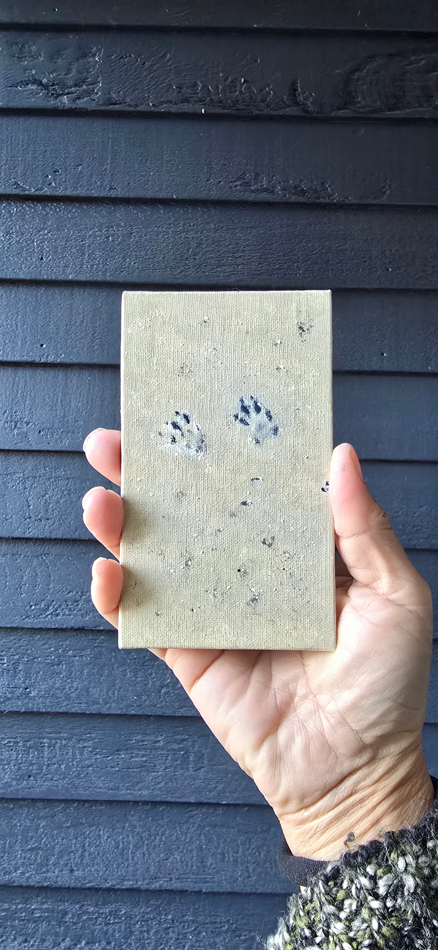 Title: Sandy Paws | 3x5" Linen Panel | Oil Painting